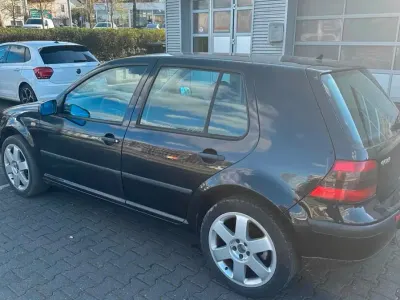 Gebraucht VW Golf III 100 PS (73 kW) 1999 Schwarz Limousine