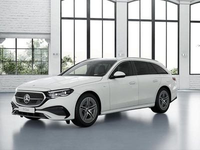 Gebraucht Mercedes E300 AMG 313 PS (230 kW) 2025 Polarweiss Kombi