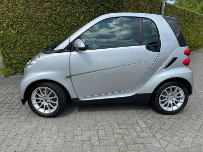 Używany Smart ForTwo Coupé Passion 71 KM (52 kW) 2009 Srebrny Coupe