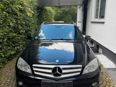 Gebraucht Mercedes C250 204 PS (150 kW) 2009 Schwarz Limousine