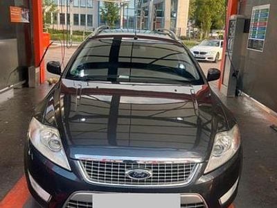 Grau Gebraucht 2007 Ford Mondeo Kombi | 2.400 € (Fairer Preis)