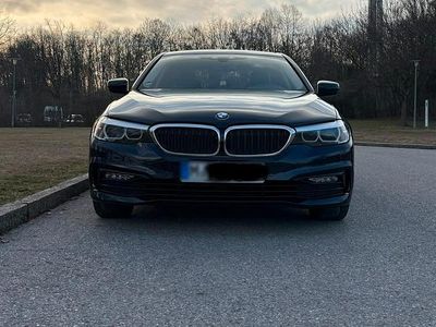 Gebraucht BMW 520 Sport Line 190 PS (139 kW) 2018 Blau Limousine