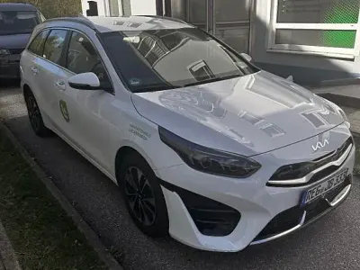 Usado Kia Ceed Sportswagon 105 HP (77 kW) 2022 Branco Carrinha