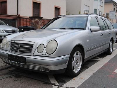 Mercedes E200