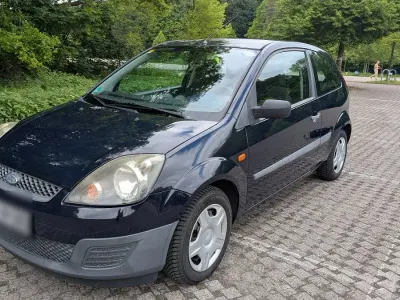 Gebraucht Ford Fiesta 69 PS (50 kW) 2006 Blau Kleinwagen