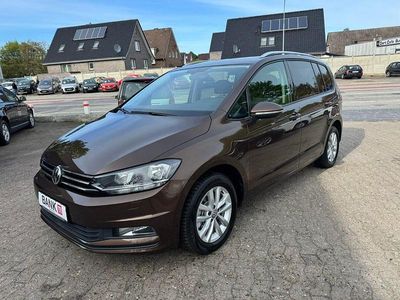 Gebraucht VW Touran Comfortline 116 PS (85 kW) 2016 Braun Van / Kleinbus