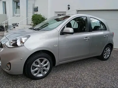 Gebraucht Nissan Micra Tekna 80 PS (58 kW) 2015 Silber Kleinwagen