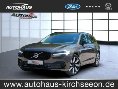 Gebraucht Volvo V90 Plus 455 PS (334 kW) 2025 Platinum grey / (metallic) Kombi