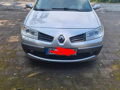 Gebraucht Renault Mégane Avantage 111 PS (81 kW) 2006 Silber Limousine