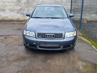 Gebraucht Audi A4 163 PS (119 kW) 2003 Grau Limousine