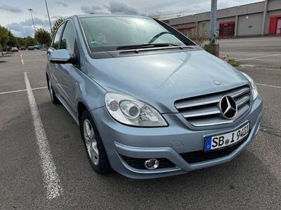 Mercedes B200