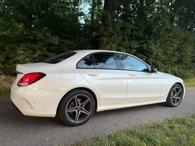 Gebraucht Mercedes C350e AMG 279 PS (205 kW) 2018 Weiß Limousine