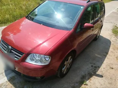 Gebraucht VW Touran 102 PS (75 kW) 2005 Rot Van / Kleinbus