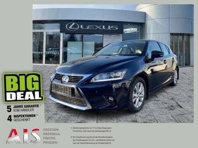 Lexus CT200h