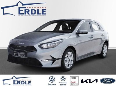 Neu Kia Ceed 140 PS (102 kW) 2025 Silber Kleinwagen