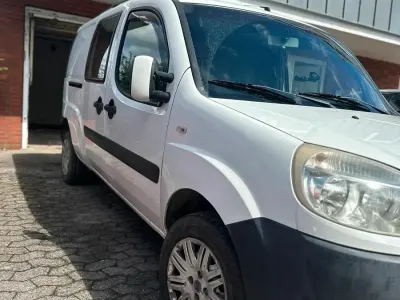 Gebraucht Fiat Doblò 75 PS (55 kW) 2008 Weiß Van / Kleinbus