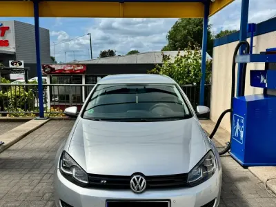 Gebraucht VW Golf VI 122 PS (89 kW) 2010 Grau Kleinwagen