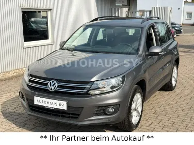 Gebraucht VW Tiguan Trendline 140 PS (102 kW) 2013 Grau SUV