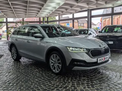 Gebraucht Skoda Octavia Scout Scout 4x4 150 PS (110 kW) 2022 Silber Kombi