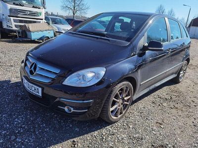 Mercedes B200