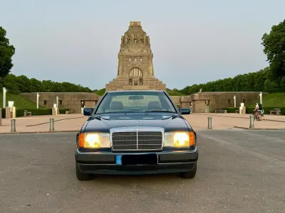 Gebraucht Mercedes 230 131 PS (96 kW) 1990 Blau Coupé