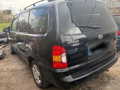 Usado Hyundai Trajet Comfort 113 HP (83 kW) 2006 Preto Monovolume