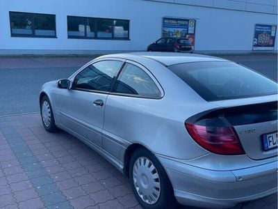 Mercedes C180