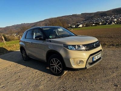 Gebraucht Suzuki Vitara Comfort 120 PS (88 kW) 2015 Beige SUV