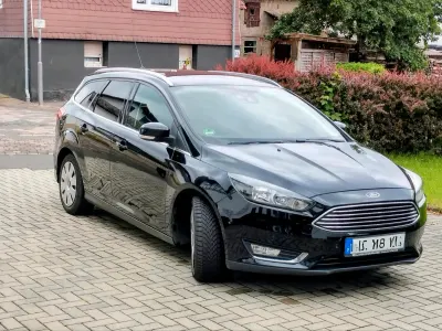 Gebraucht Ford Focus 125 PS (91 kW) 2016 Schwarz Kombi