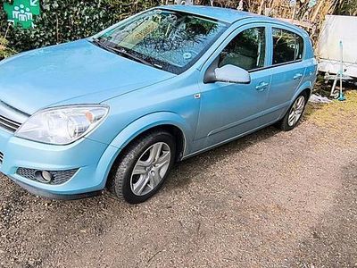 Gebraucht Opel Astra 116 PS (85 kW) 2009 Blau Limousine