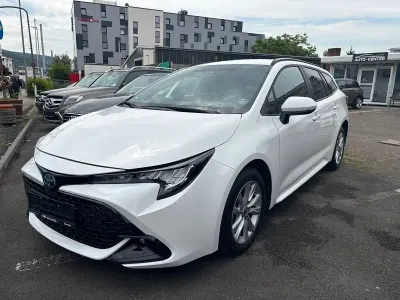 Gebraucht Toyota Corolla Business Edition 140 PS (102 kW) 2023 Weiß Kombi