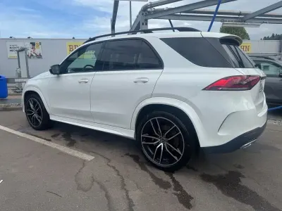 Używany Mercedes GLE450 AMG AMG 389 KM (286 kW) 2019 Biały SUV