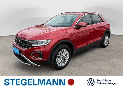 Gebraucht VW T-Roc Life 116 PS (85 kW) 2023 Rot SUV