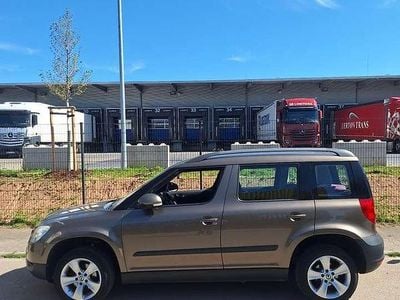 Gebraucht Skoda Yeti GreenLine 105 PS (77 kW) 2012 Braun SUV
