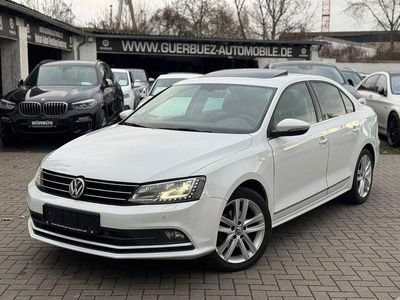 Weiß Gebraucht 2016 VW Jetta Limousine | 8.900 € (Etwas zu teuer)
