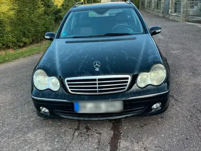 Gebraucht Mercedes C320 122 PS (89 kW) 2007 Schwarz Kombi