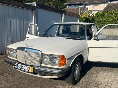 Gebraucht Mercedes 200 108 PS (79 kW) 1979 Limousine