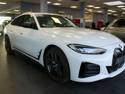 Usata BMW i4 400 kW (544 CV) 2022 Bianco Berlina