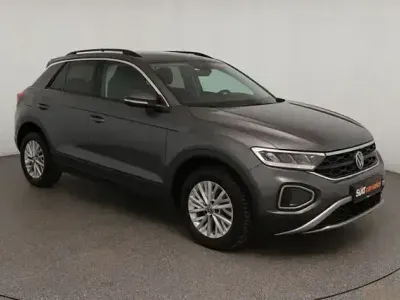 Second-hand VW T-Roc Life 110 CP (80 kW) 2023 Gri SUV