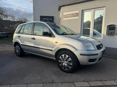 Gebraucht Ford Fusion 80 PS (58 kW) 2006 Grau Kleinwagen