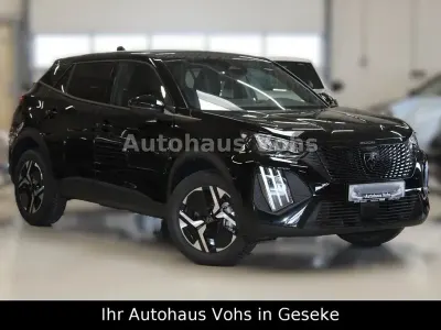 Neu Peugeot 2008 Business-Line 145 PS (106 kW) 2025 Schwarz SUV