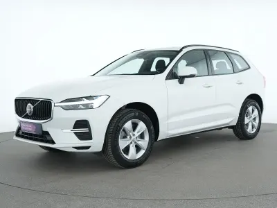 Gebraucht Volvo XC60 Momentum 197 PS (144 kW) 2022 Weiß SUV