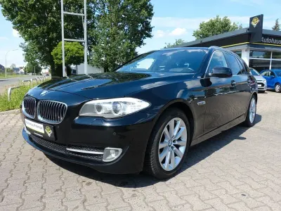 Gebraucht BMW 520 Sport Line 184 PS (135 kW) 2012 Schwarz Kombi