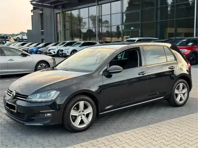 Gebraucht VW Golf VII 105 PS (77 kW) 2013 Schwarz Limousine