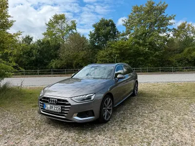 Gebraucht Audi A4 163 PS (119 kW) 2020 Grau Kombi