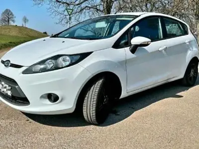 Gebraucht Ford Fiesta 120 PS (88 kW) 2009 Weiß Kleinwagen
