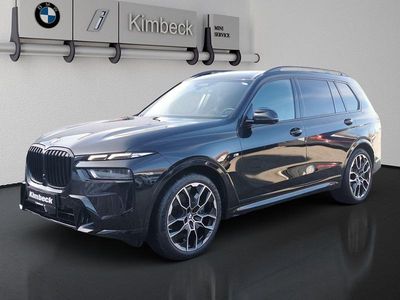 Gebraucht BMW X7 M Sport 352 PS (258 kW) 2022 Saphirschwarz metallic SUV