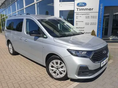 Gebraucht Ford Tourneo Connect Titanium 116 PS (85 kW) 2025 Silber Van / Kleinbus