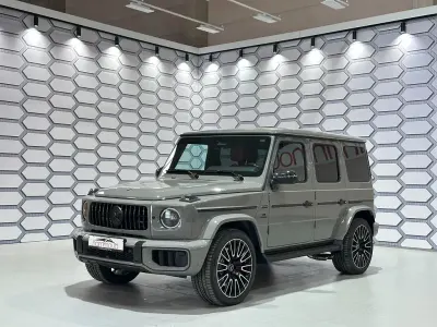Neu Mercedes G63 AMG AMG 585 PS (430 kW) 2026 Grau SUV