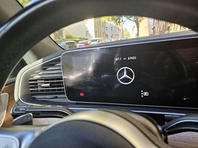 Gebraucht Mercedes GLE300 Exclusive 245 PS (180 kW) 2021 SUV